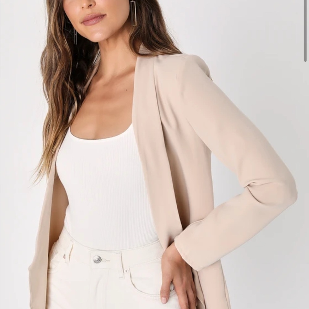 NWT Lulu's Miss Punctuality Blazer Taupe